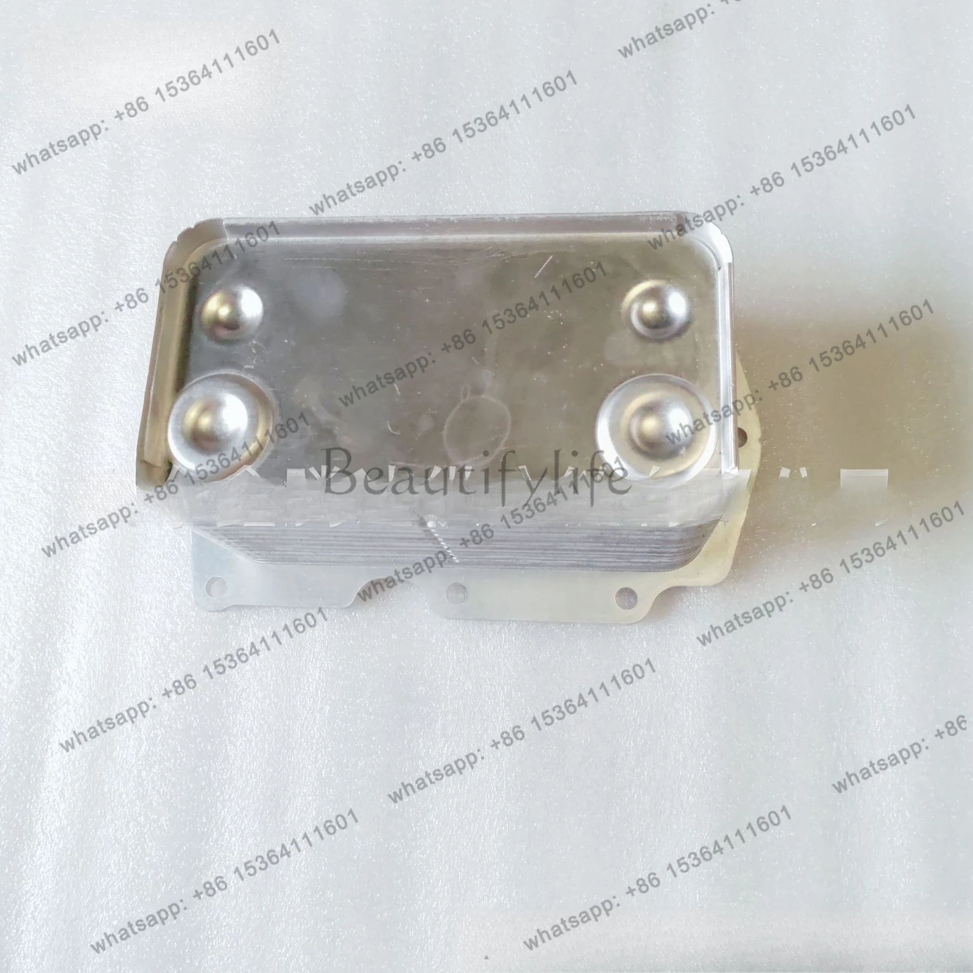 

Масляный радиатор двигателя DT577 DT466 1842417C91