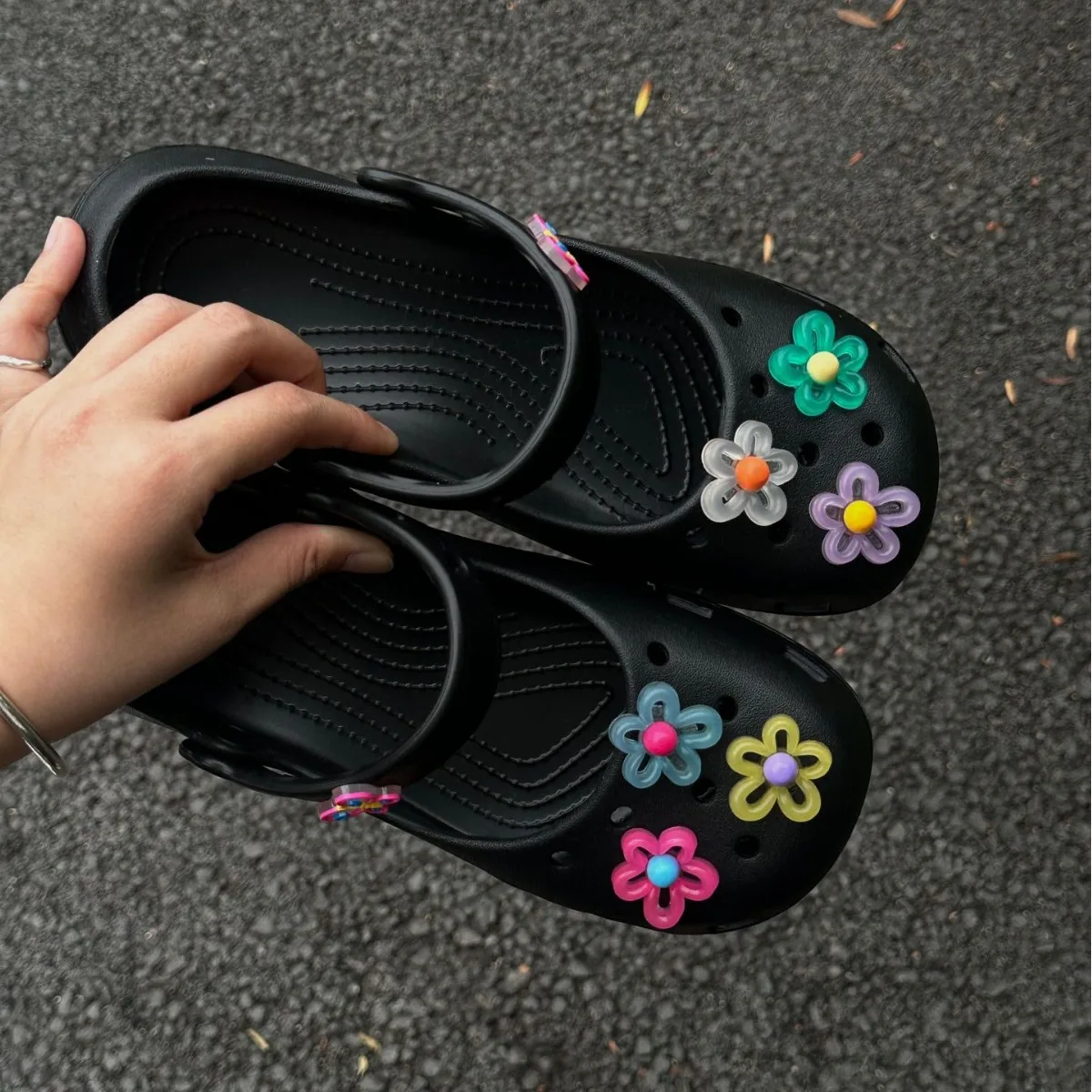 

Flower ballet hole shoes women's 2026 new summer wear girl heart bag head slippers EVA non-slip and deodorant