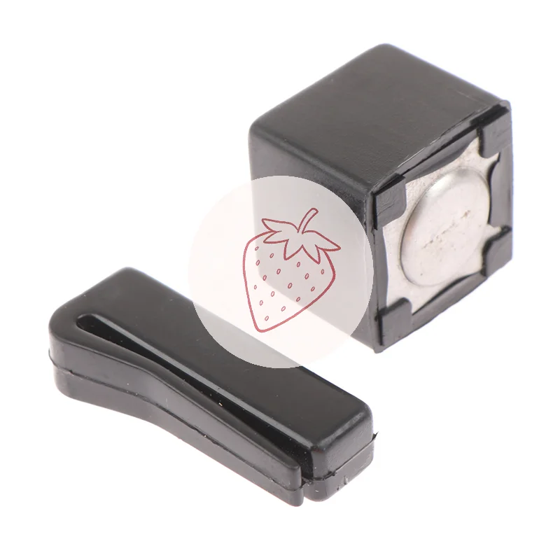 

^*[LA]Pool Billiards Snooker Magnetic Chalk Holder With Belt Clip Cue Chalk Storage Billiard Accessories