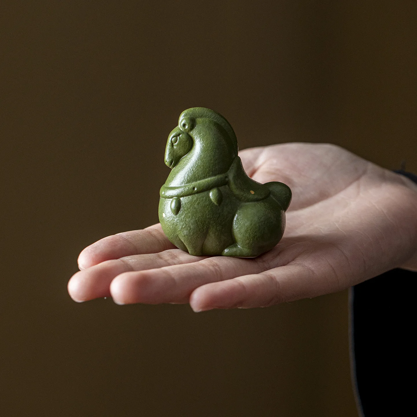 Raw Ore Clay Orange Green Gold Sprinkled Small Tang Horse Tea Pet Tea Making Desktop Ornaments Home Cartoon Tea Toys