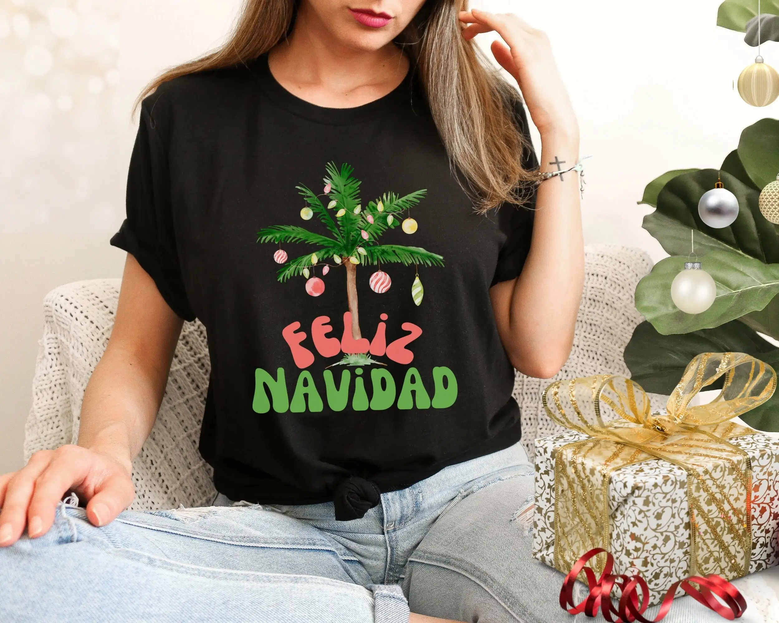 Feliz Navidad T Shirt Retro Christmas Beach Coastal Palm Tree California Xmas