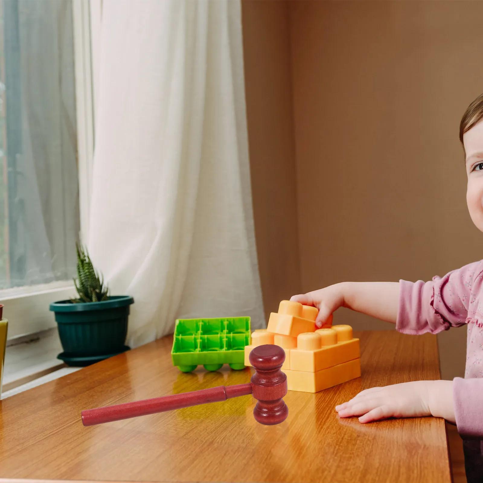 

Деревянный судейский молоток: легкий, с гладкой поверхностью, для аукционов, с чистым ударным звуком, прочный, практичный, реквизит для ролевых игр