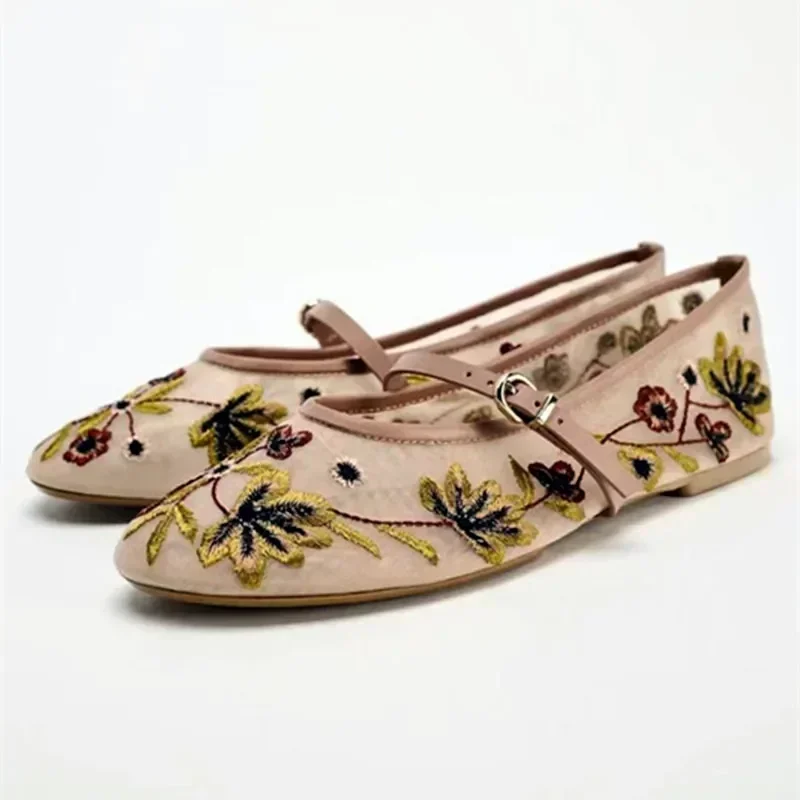 

New Mesh Breathable Ballet Flats Women Designer Embroidered Flower Mary Jane Shoes Light Comfort Low Heeled 2025 Summer Flats