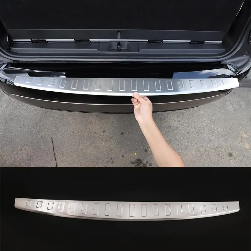 For Land Rover Discovery 5 2017-2022 Stainless Car Trunk Door Guard Strips Sill Plate Protector Rear Bumper Guard Car Accessory