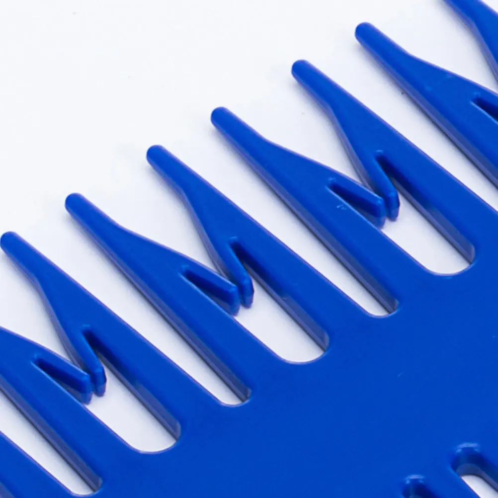 

4pcs Fish Bone Lightweight Dyeing Brush For Sectioning Salon Use Ribs Hair Comb Fish Shape Comb For Women Girls Blue Black