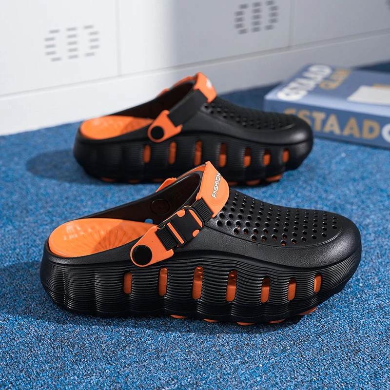 

Men's New EVA Hollow Out Soft Thick Soled Comfortable Casual Fashion Clogs Indoor Outdoor Daily Commuting Home Slippers