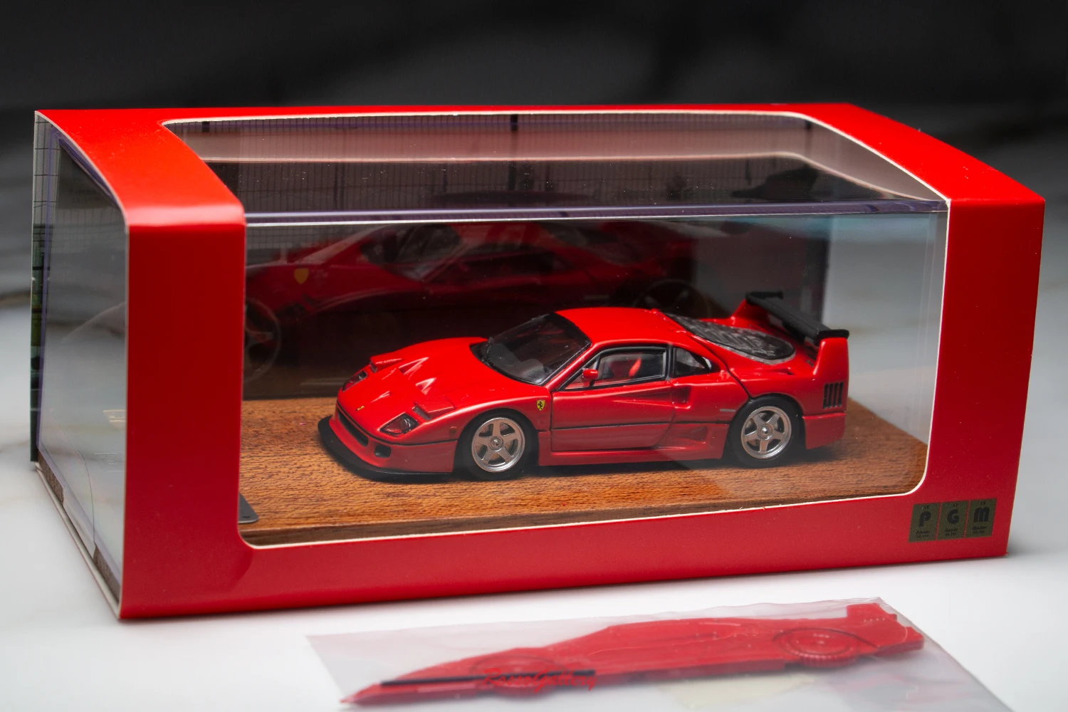 PGM 1:64 For F40 LM Alloy Fully Open Simulation Limited Edition Alloy Metal Static Car Model Toy Gift