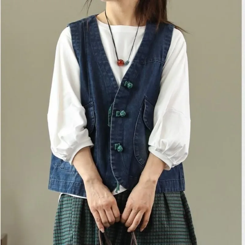 Kobiety Vintage Ethnic Style Casual Button Denim Vest Jacket Kobieta V Neck Kieszenie Luźna odzież wierzchnia Y2K Kamizelka jeansowa bez rękawów