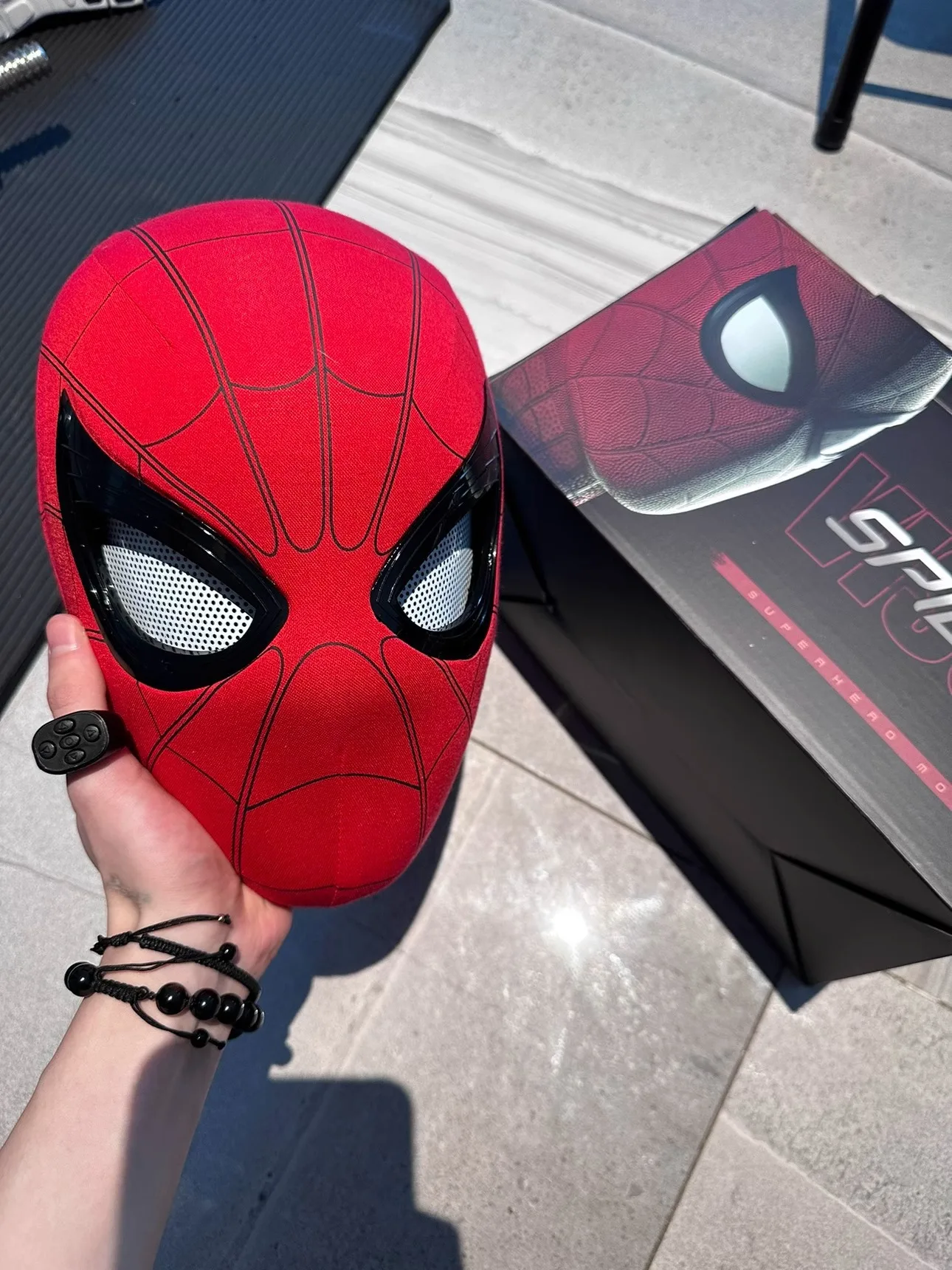 Spider-Man Auto-Touch Light Up Mask with Motorized Eyes & Ring Control 1:1 Scale Wearable Collectible for Cosplay