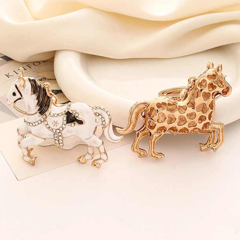 Beaut & Berry الكلاسيكية حجر الراين الحصان دبابيس المرأة الحيوان التلبيب دبابيس الإكسسوارات للحفلات غير الرسمية هدايا السنة الجديدة #3