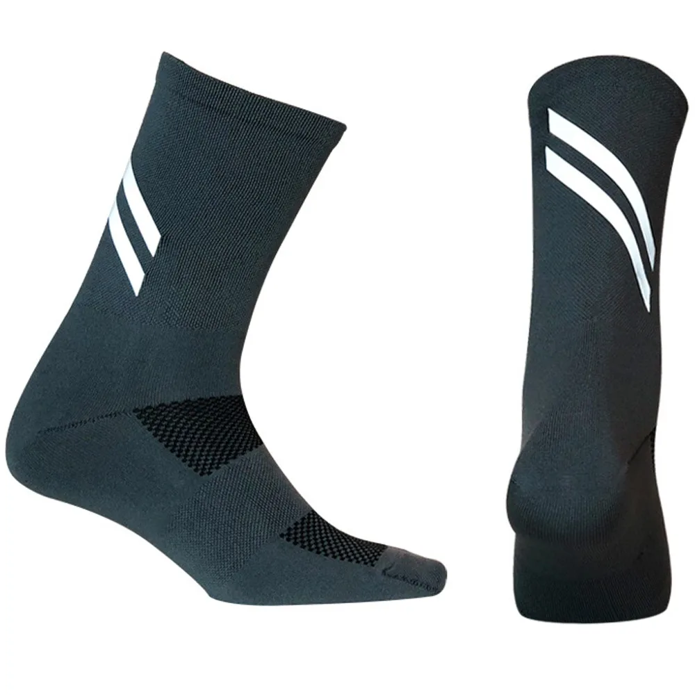 1 Pair Reflective Reflective Cycling Socks Sweat-absorbent Breathable Reflective Sports Socks Deodorant Wear Resistant