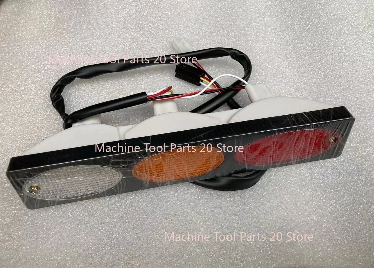 

1PC Forklift rear taillight rear turn signal 12V/48V 26550-FK100