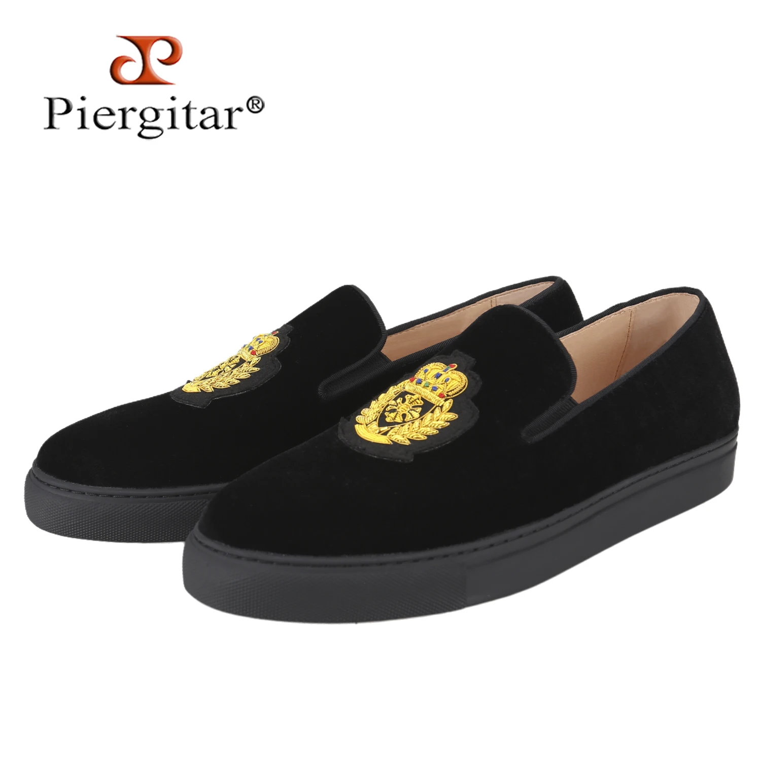 

Бархатные низкие кроссовки Piergitar с вышитым значком в королевском стиле ручной работы, мужская повседневная обувь без шнуровки, черная удлиняющая подошва