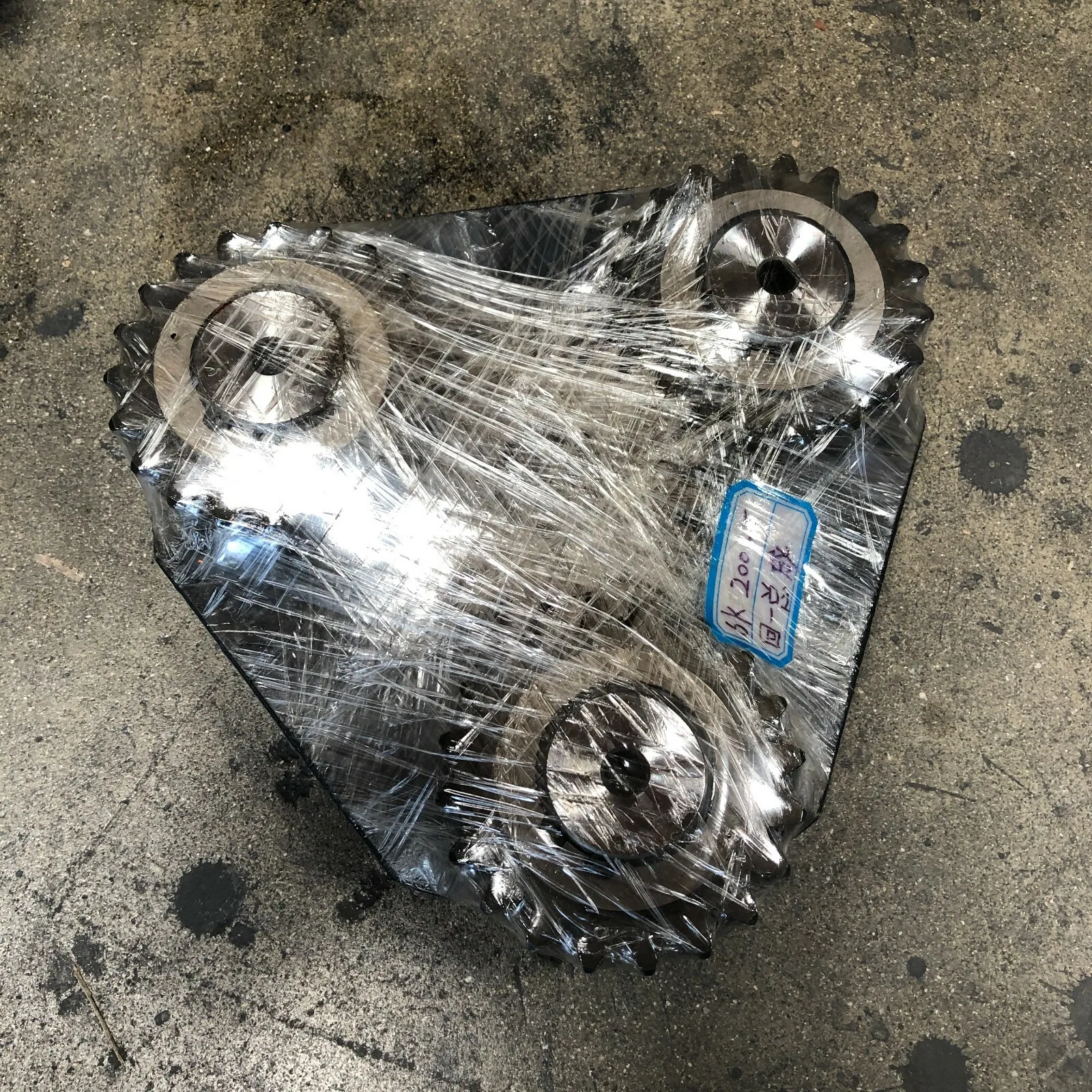 YN32W01019F1 CARRIER ASSY 1ST FITS KOBELCO SK200-5 SK200-6 SWING REDUCTION