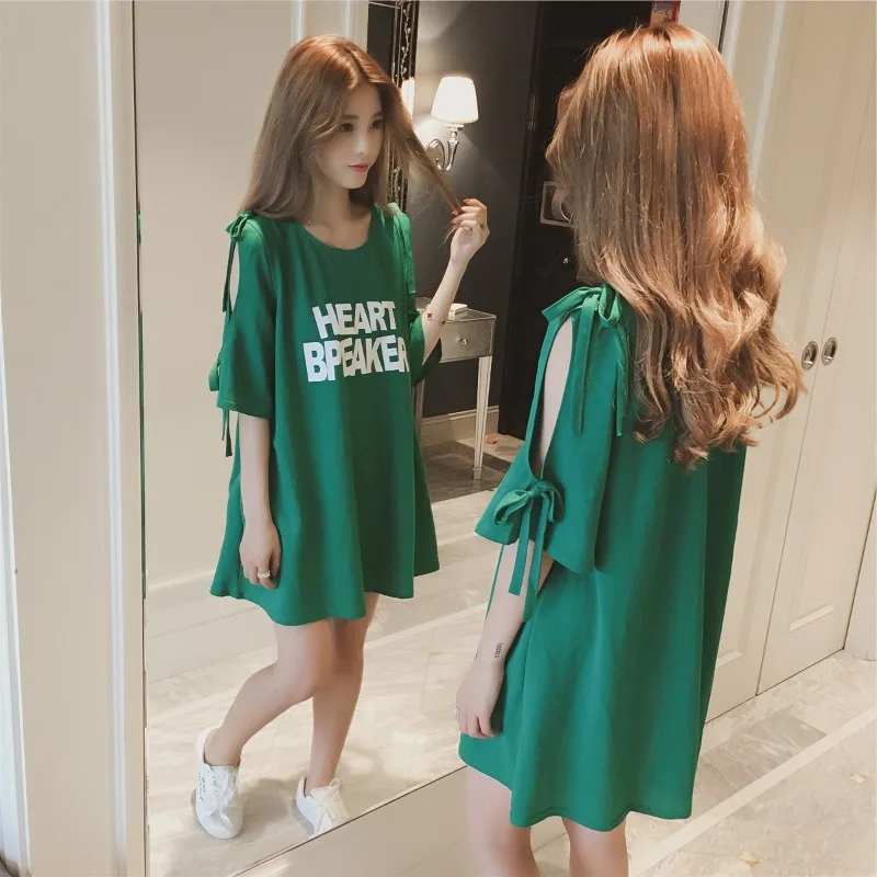 Damen Sommer T-Shirt-Kleid mit Schriftzug, schulterfreies, kurzärmeliges, schmal geschnittenes Oberteil für Mädchen, mittellanges Basic-Shirt, lässiges Damenkleid
