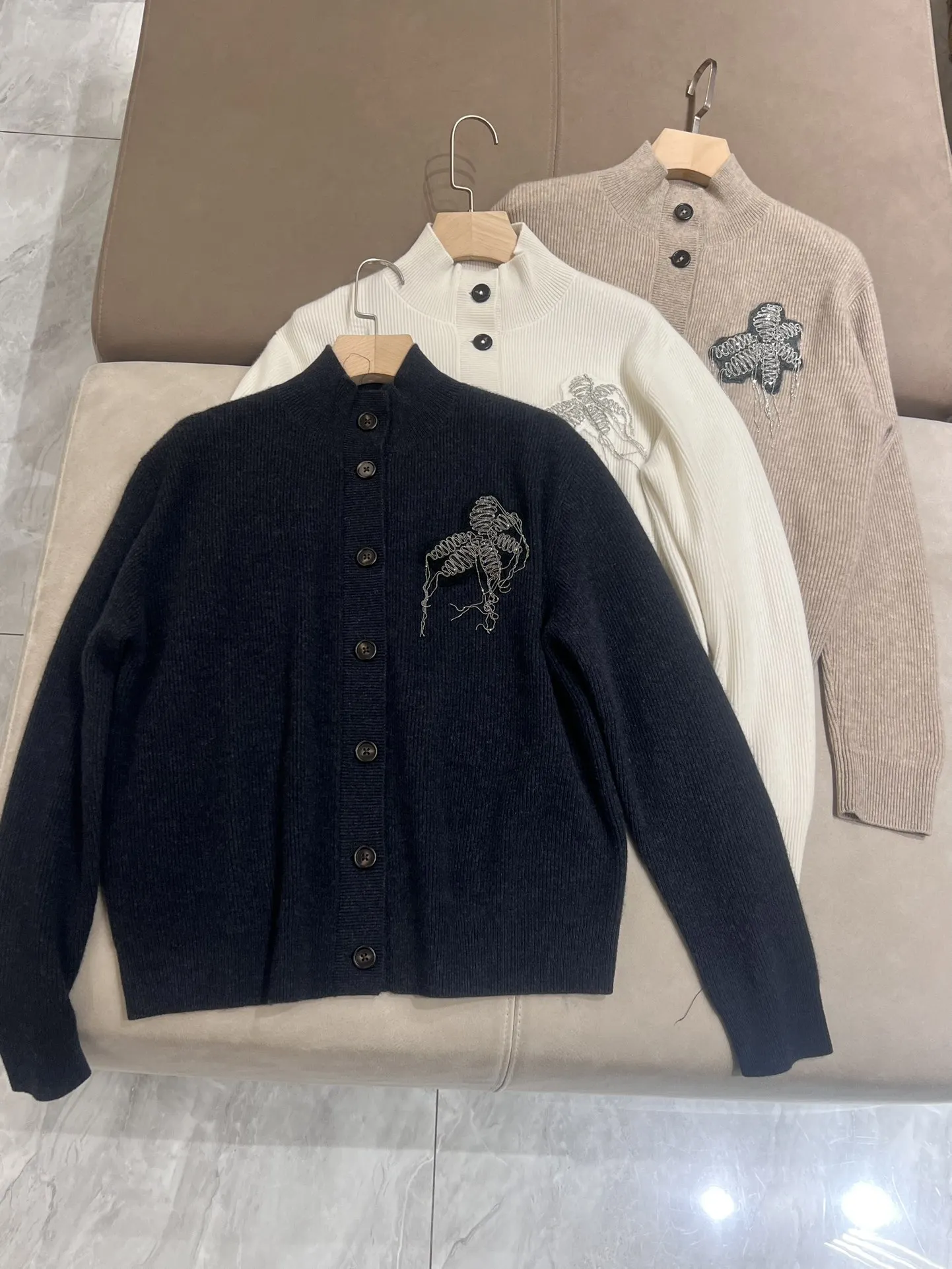 Autumn B*C 2024 Women\'s Cashmere Cardigan Long Sleeve Knitted Bead Necklace Floral Embroidery Jacket