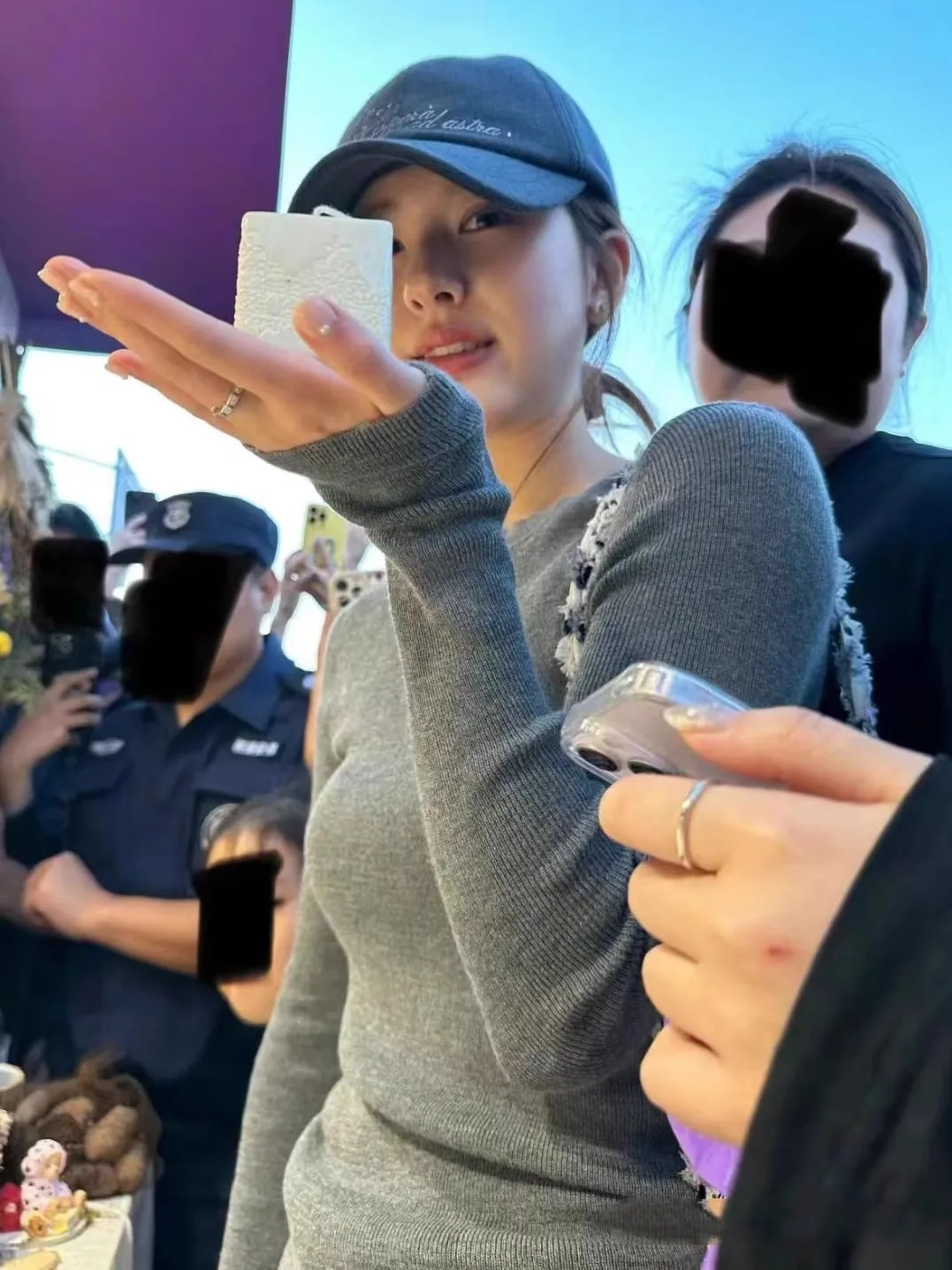 

Свитера Джемперы Пуловеры Женский флисовый свитер Женские рукава Цветочная аппликация Сад Природа Цветочный узор Довольно женский Теплый