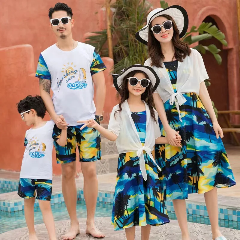 

Palm Tree Family Matching Outfits 2pcs Mother Daughter Dresses Father Son T-shirt+Shorts Daddy Mommy and Me Clothes Summer 2024