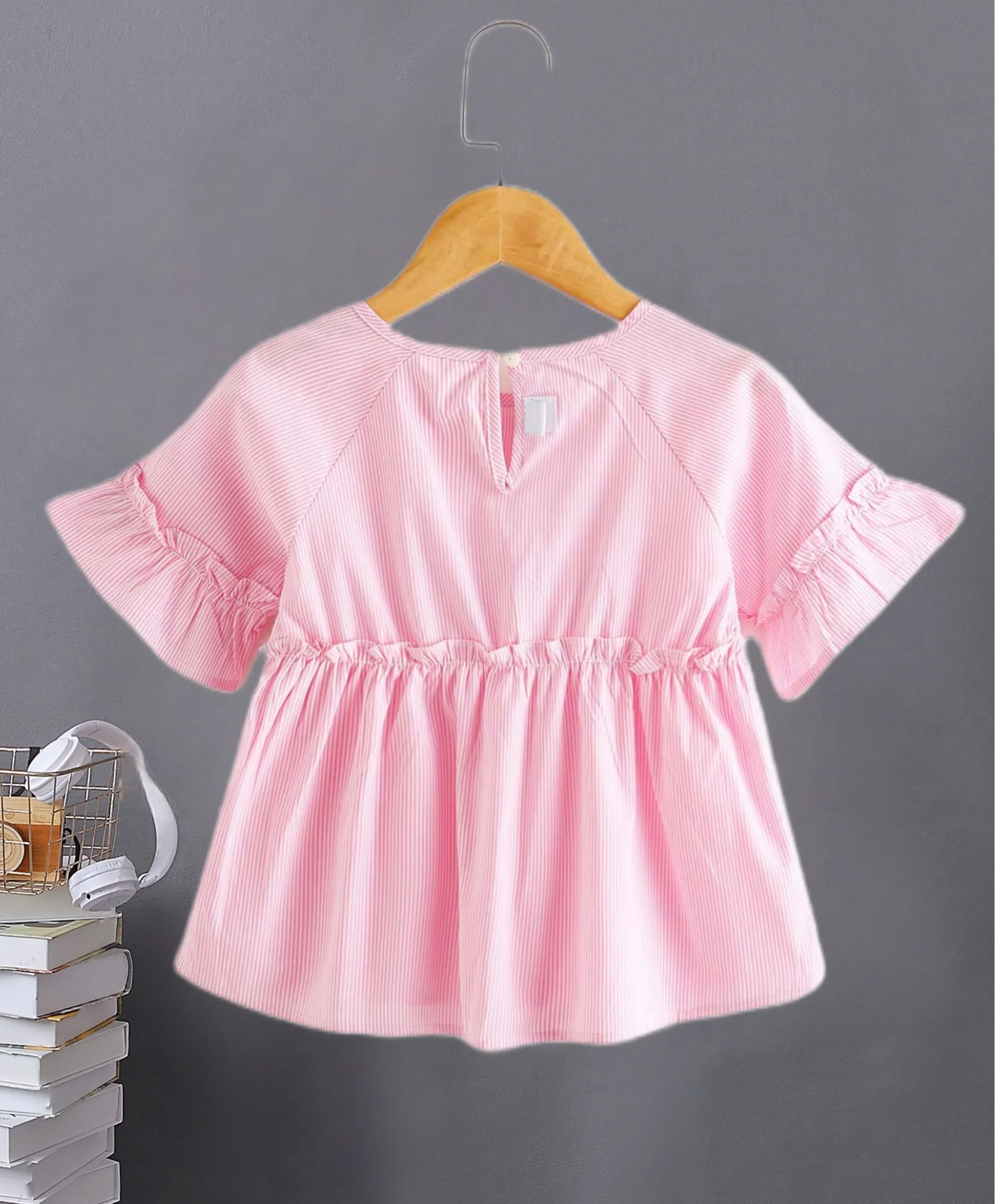 Summer girls pink striped pleated slim letter print pleated trumpet sleeves Breathable comfortable western casual shirt