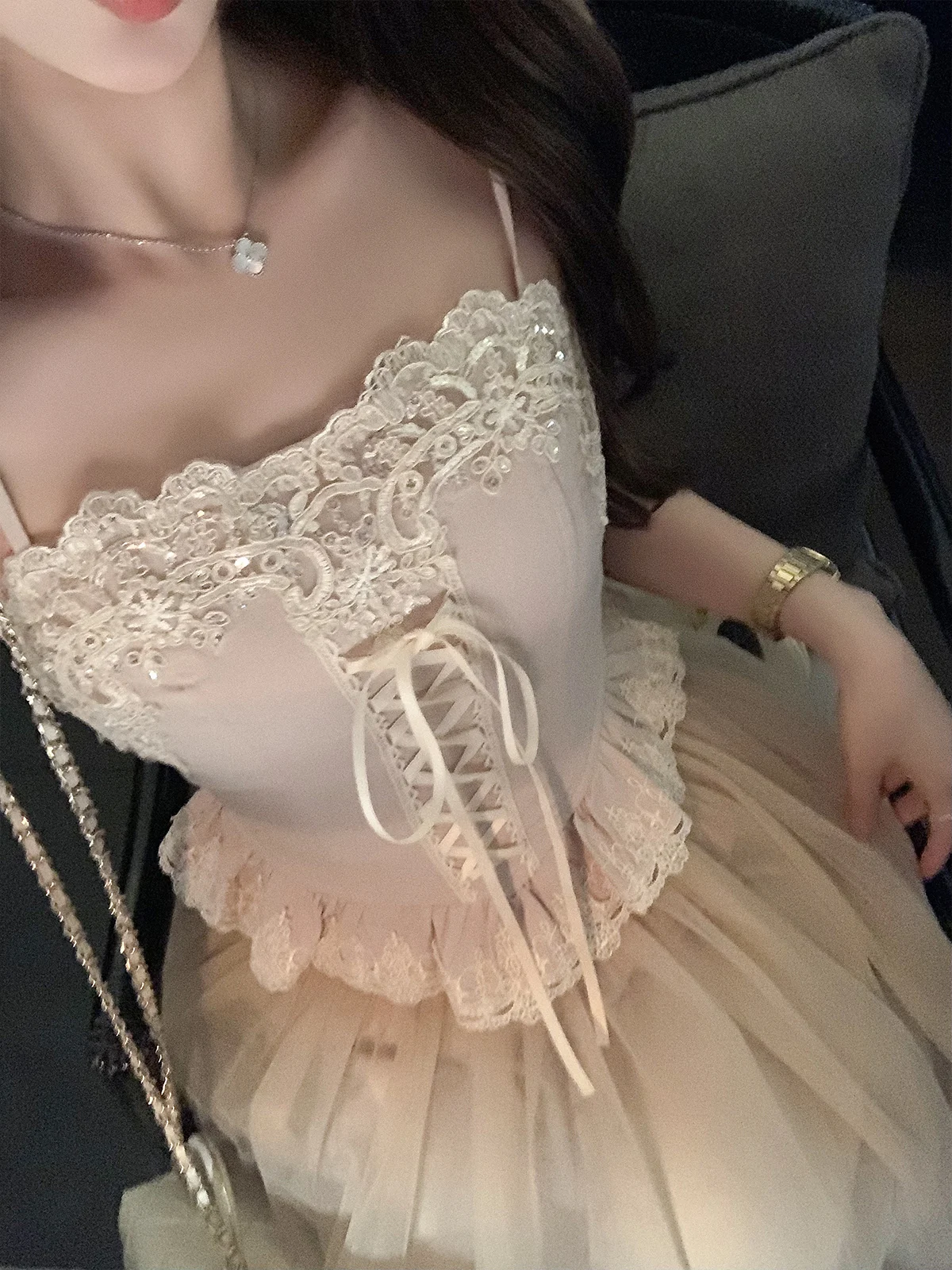 

Новинка: Женский летний топ Chen Chencheng с эффектом омоложения, ручной работы, с тяжелыми бусинами и завязками, приталенный, в стиле Sweet Sle.