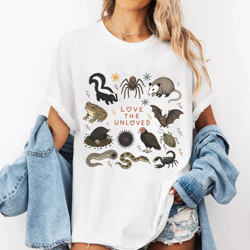 Love The Unloved T-Shirt Women Weird Animal Tee Entomology Biology Teacher T Shirt Nature Lover Tees Woman Clothing
