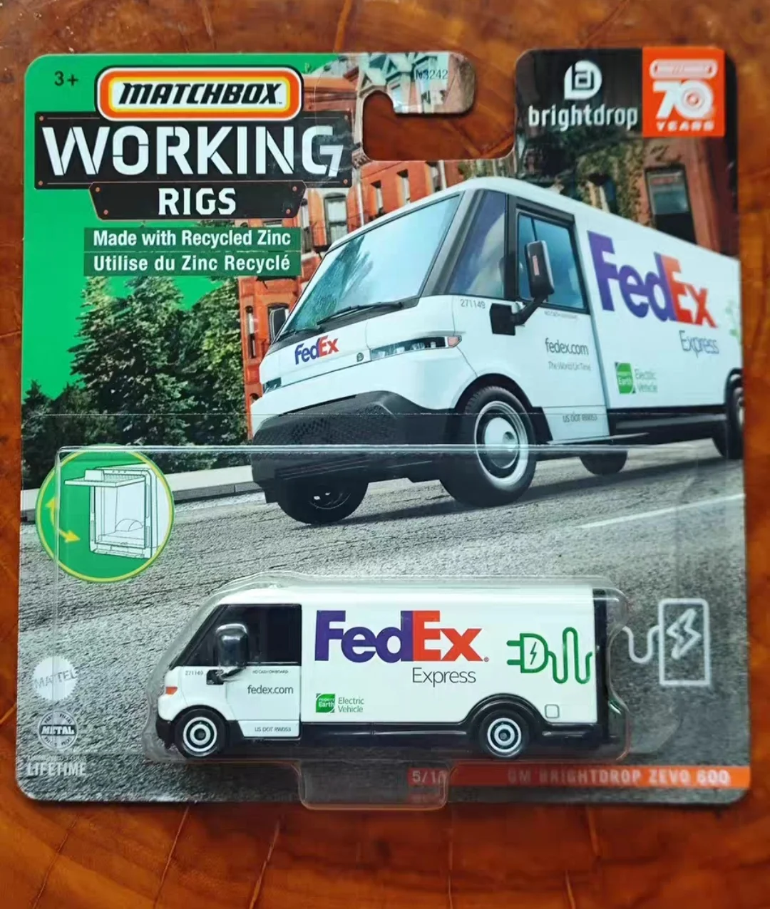 Platos de trabajo de coches Matchbox, juguetes para niños, Coche de Metal fundido a presión, 70 años, Pierce especial, Fedex Express N3242, 1/64