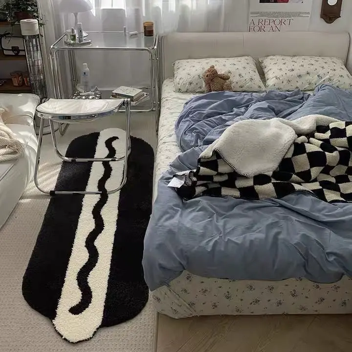 VIKAMA Faux Cashmere Bedside Carpet Black And White Wind Bedroom Living Room Window Stain Resistant Floor Cushion Home Decor