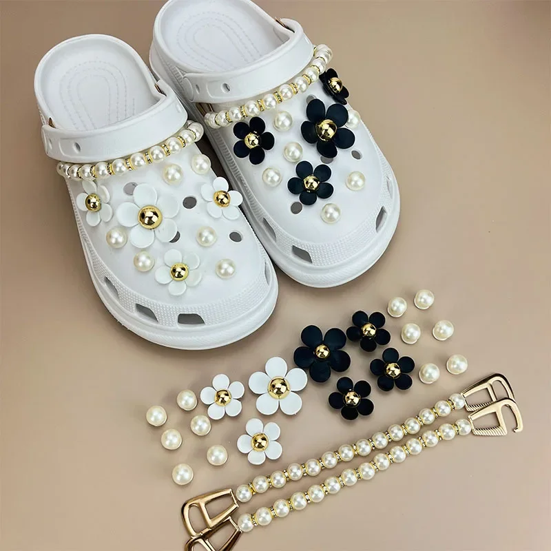 Mode Elegante Loch Schuh Charms für Blume Perle Clogs Jeans Cartoon Nette Charms Designer Vintage Luxus Schuh Dekorationen NEUE