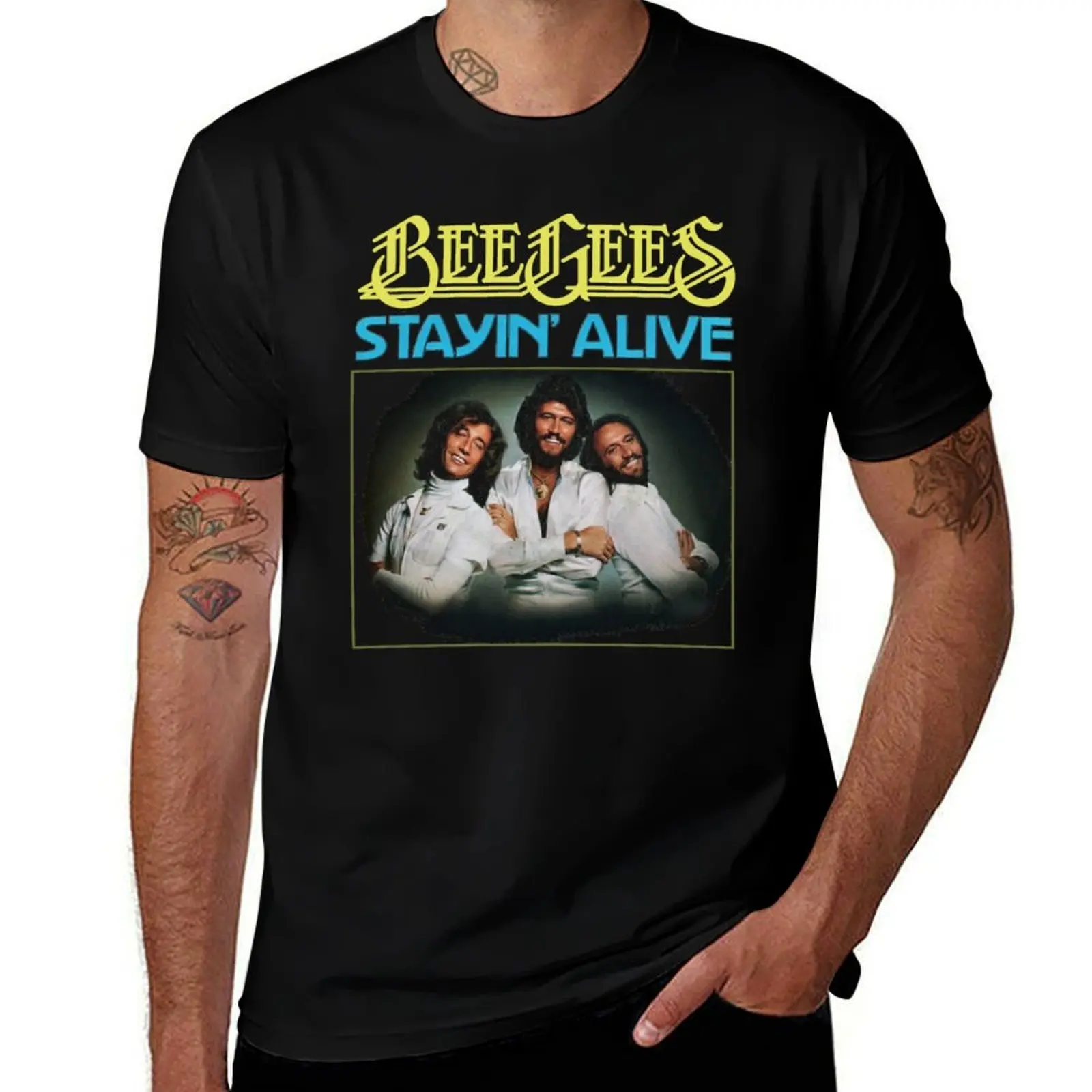 T-shirt décontracté avec imprimé graphique Stayin Alive Bee Gees Band