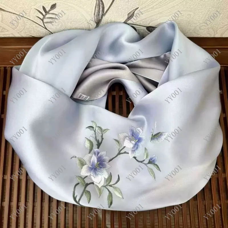 New Style Ladies Silk Scarf Handmade Embroidery Shawl Classic Oriental Craft for Gifting