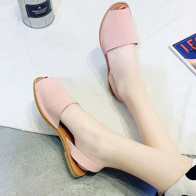 

New Women's Roman Sandals Korean Style Versatile Student Comfortable Flat Beach Shoes with Rubber Sole Fairy Bohemian Design