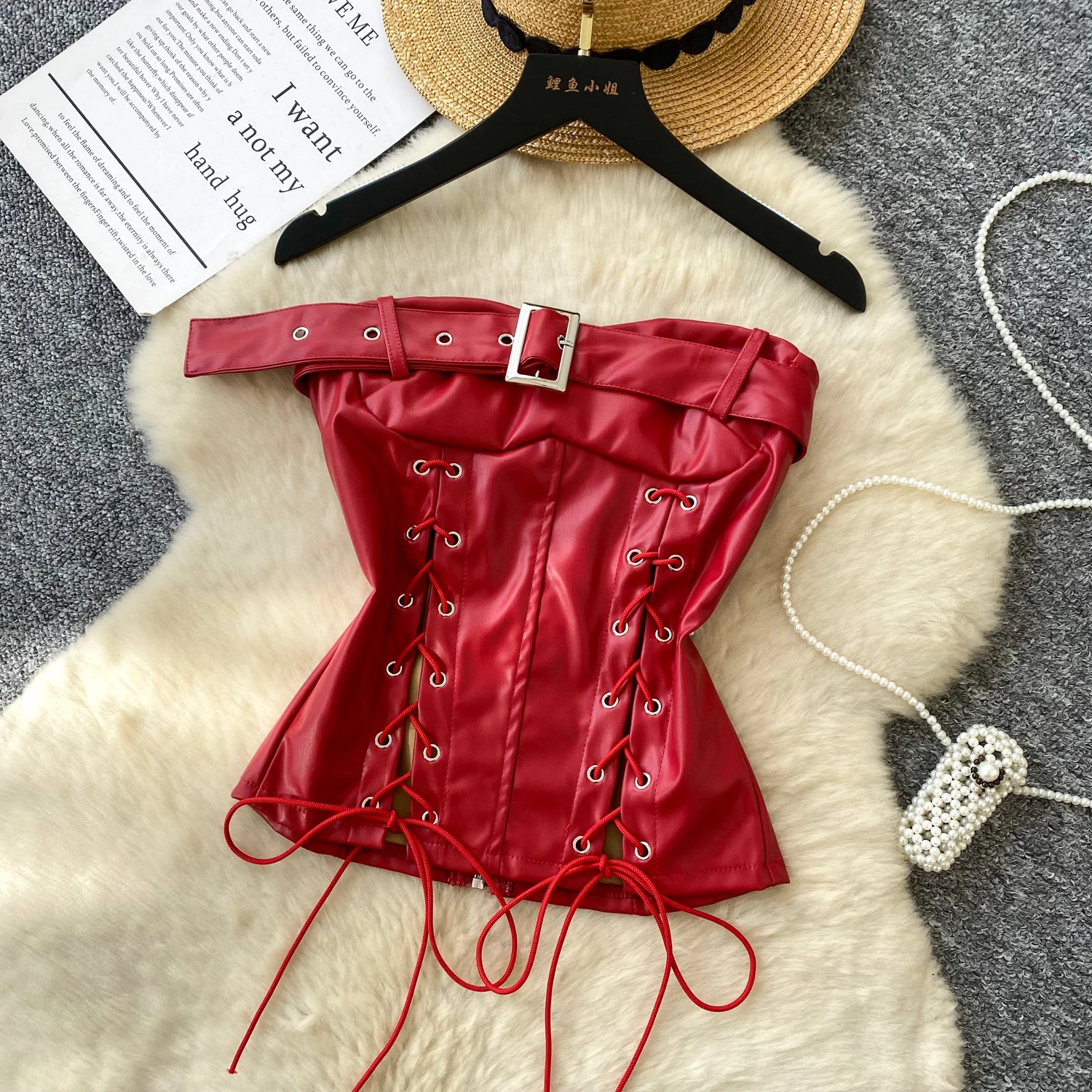 

Винтажный шикарный топ на бретелях из искусственной кожи, сексуальный корейский модный топ без рукавов на бретелях, женский топ