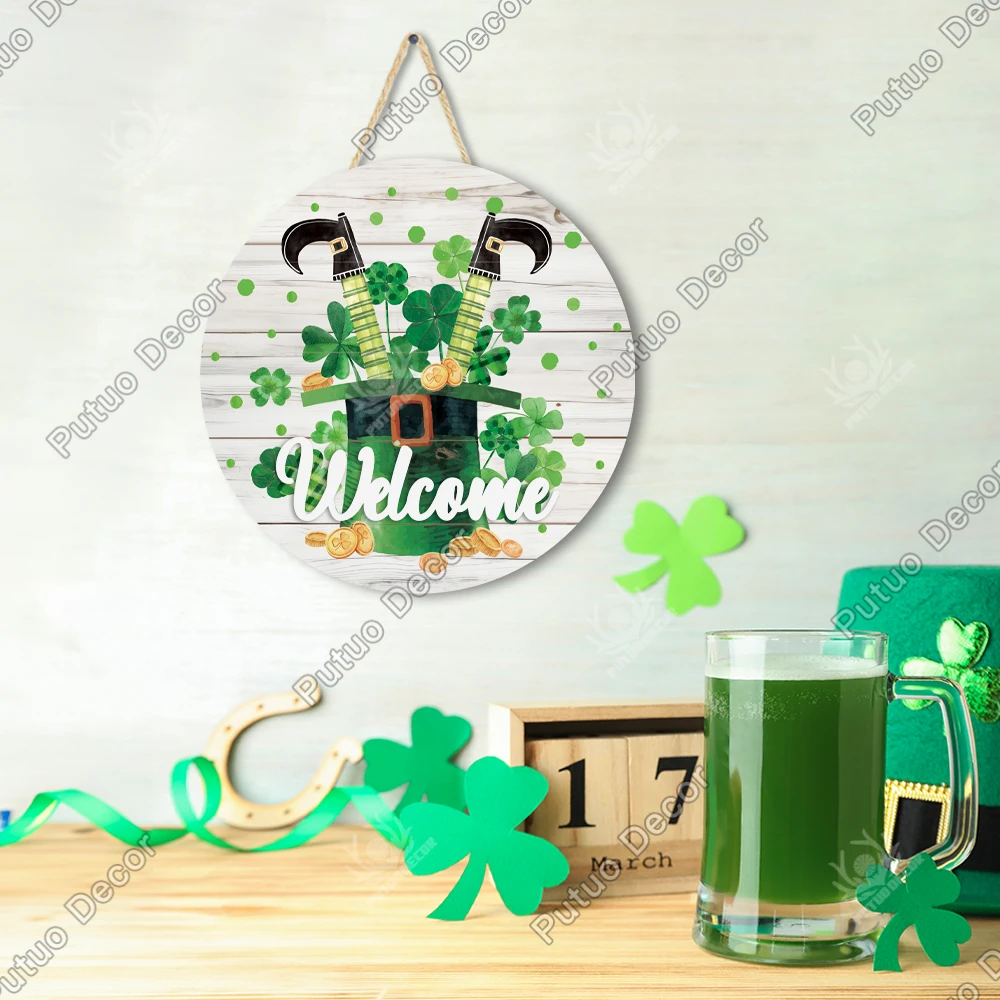 

Putuo Decor 1pc Shamrock Horseshoe Bow Beer Round Wooden Hanging Decor,Wall Decoration for Home Cafe Club, St.Patrick's Day Gift