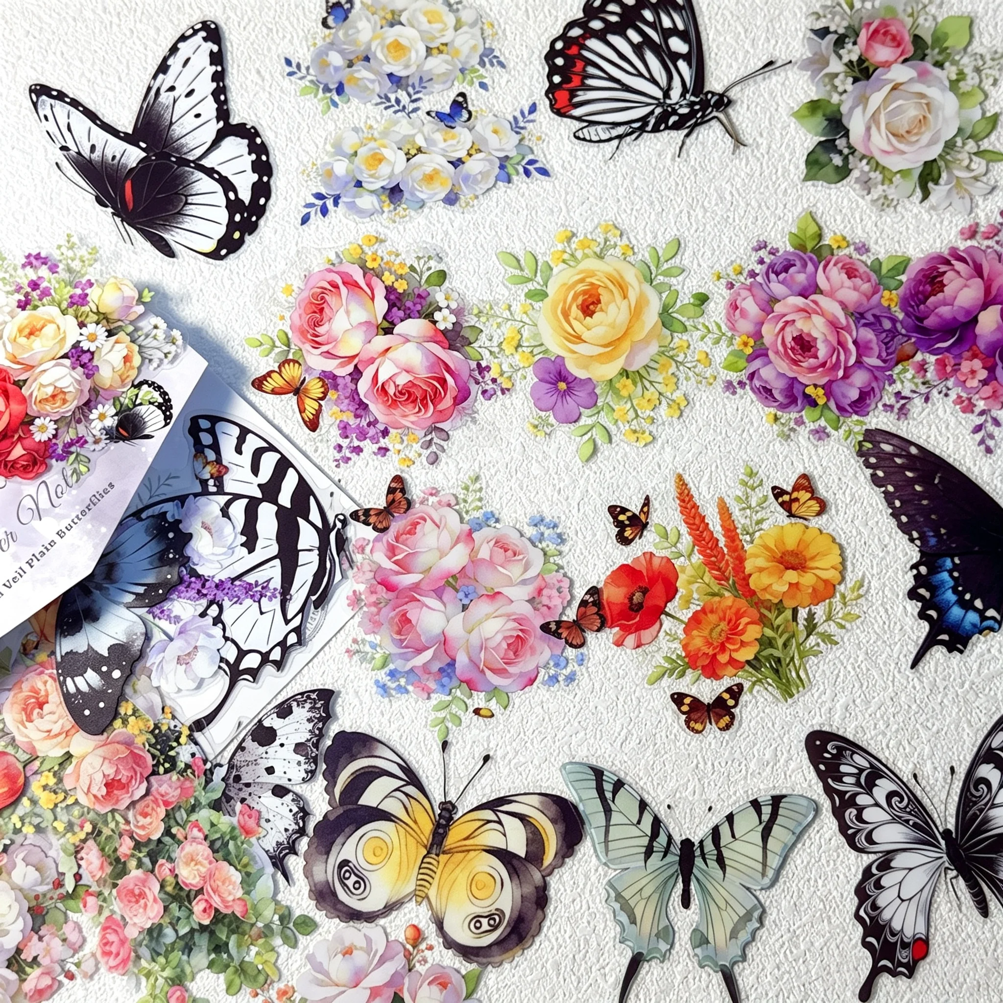 25 Sheets Aesthetic Vintage Flower & Butterfly Stickers, Floral Decals for Handbook Scrapbooking & Gu Ka Collage Decor