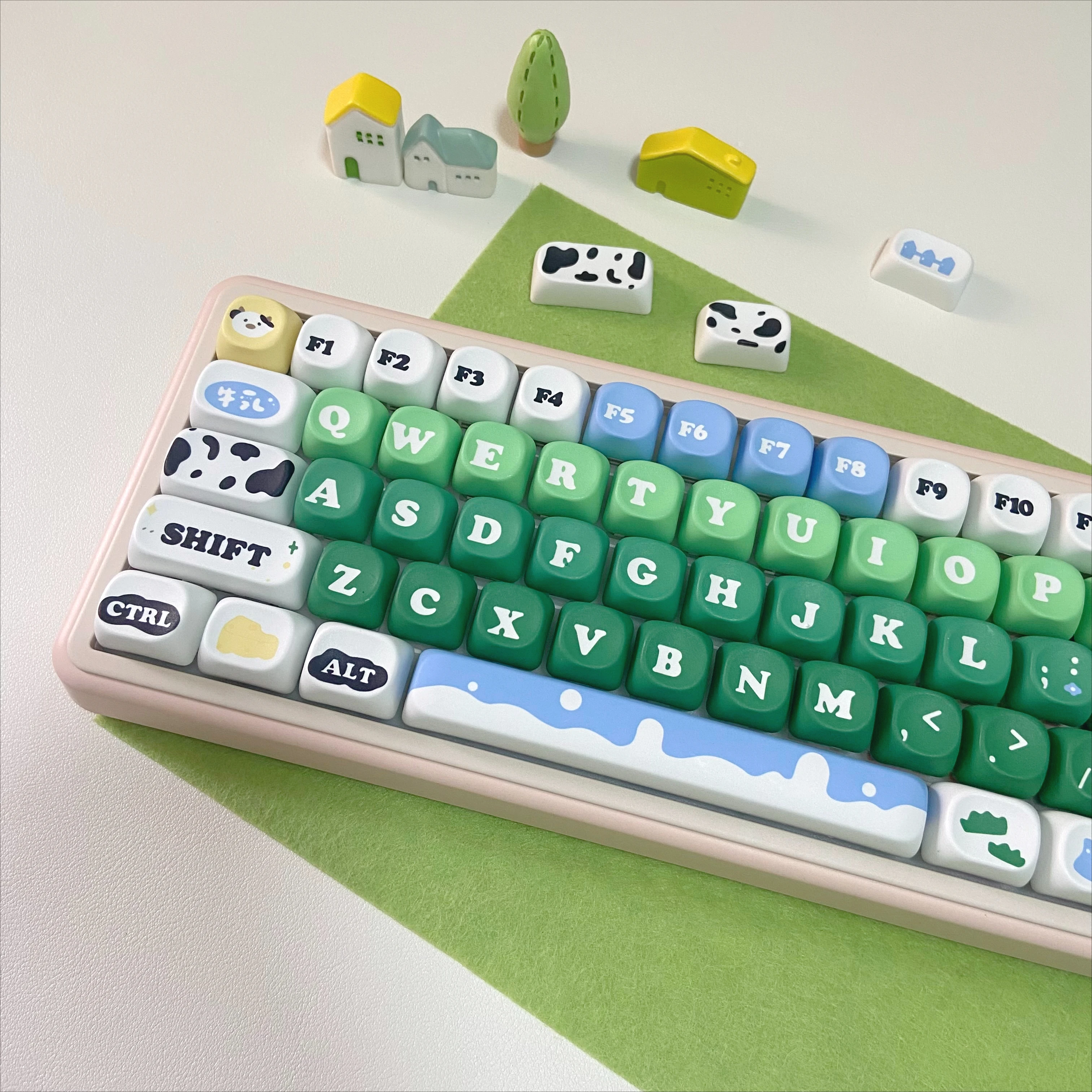 Keycaps Set Green Cute Cow Pasture MOA Key Caps Customized Personalized Decor for Gaming Mechanical Keyboard DIY Office Work