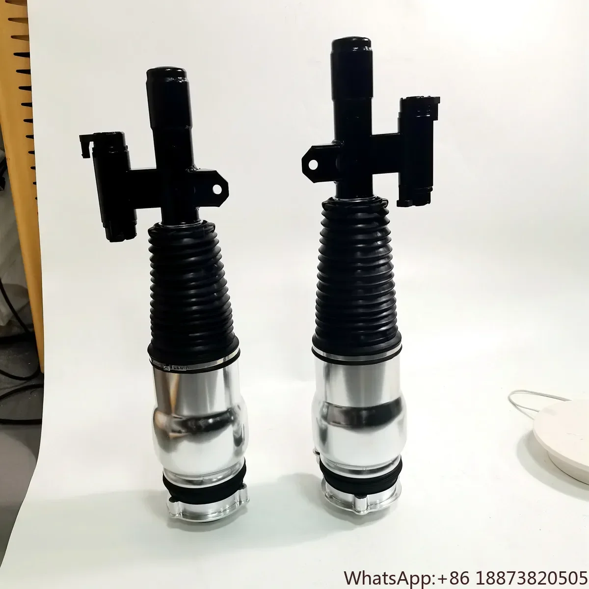 Manufacturer of PRC Bran-new Air Shock Absorber for Rolls Royce Cullinan RR3 AWD Front Air Spring Suspension Shock Struts EDC