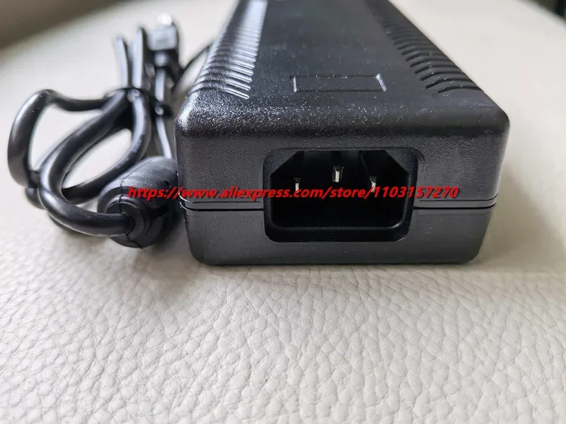 อะแดปเตอร์แปลงไฟ YC Friends รุ่น YC60-2402500 24V 2.5A AC/DC สำหรับ FDL FDLJ1204A 24V 2A 40W 10727110-8N  แบบ 3 ขา