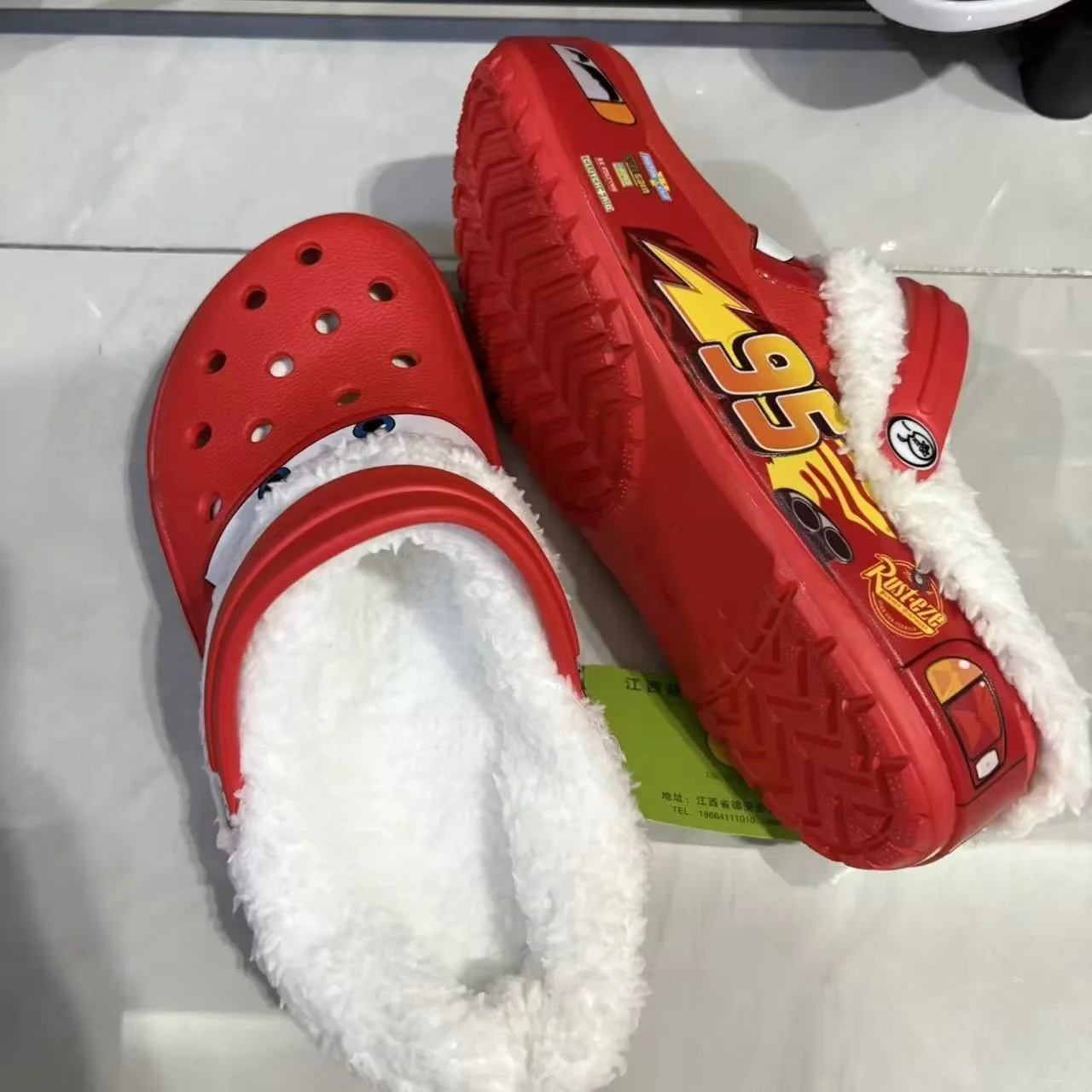 

Adult Plush Mcqueen Car Hole Shoes Outdoor Beach Eva Sports Sandals Indoor Non-Slip Durable Breathable Slippers Gifts