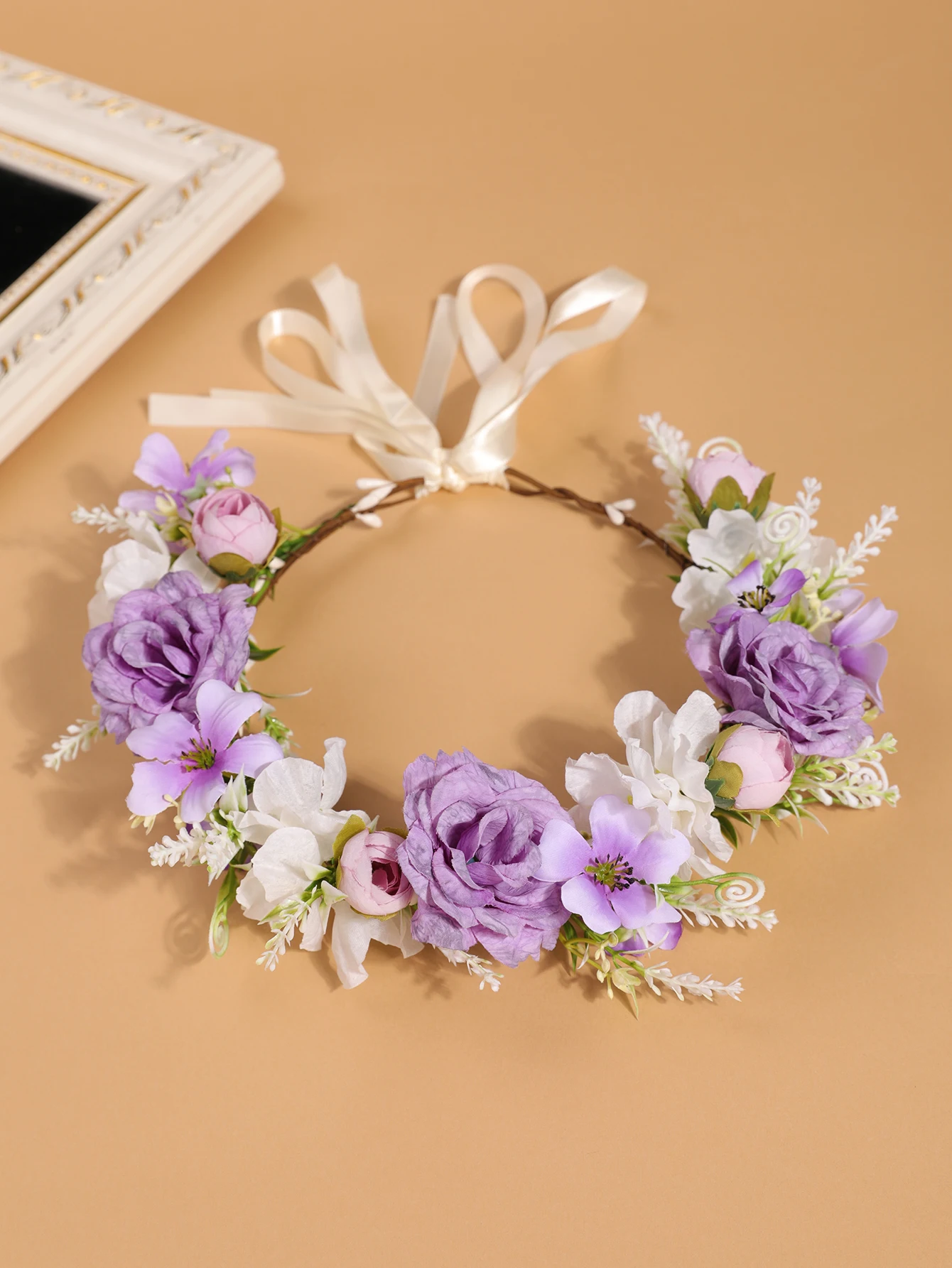 Simulierte Rosenblüten-Girlande als Kopfschmuck - Bohemian-Style Verstellbares Band-Haarband - Geeignet für Brautjungfern, Hochzeiten, Porträts – Detail 8