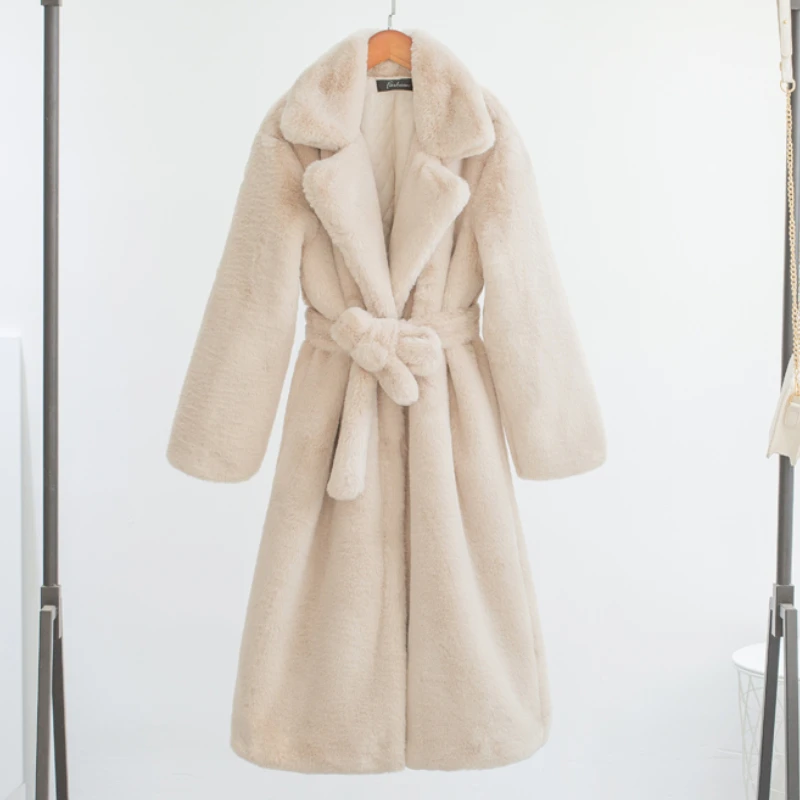 Cappotto invernale da donna in pelliccia di coniglio sintetica di alta qualità Cappotto lungo di pelliccia di lusso Cappotto con risvolto allentato Cappotti di peluche femminili spessi e caldi taglie forti