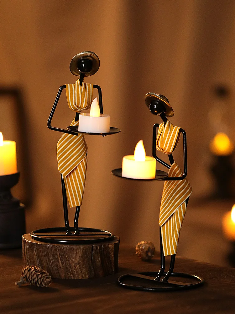 

Retro wrought iron candlestick small ornament creative home European romantic candlelight dinner arrangement props table