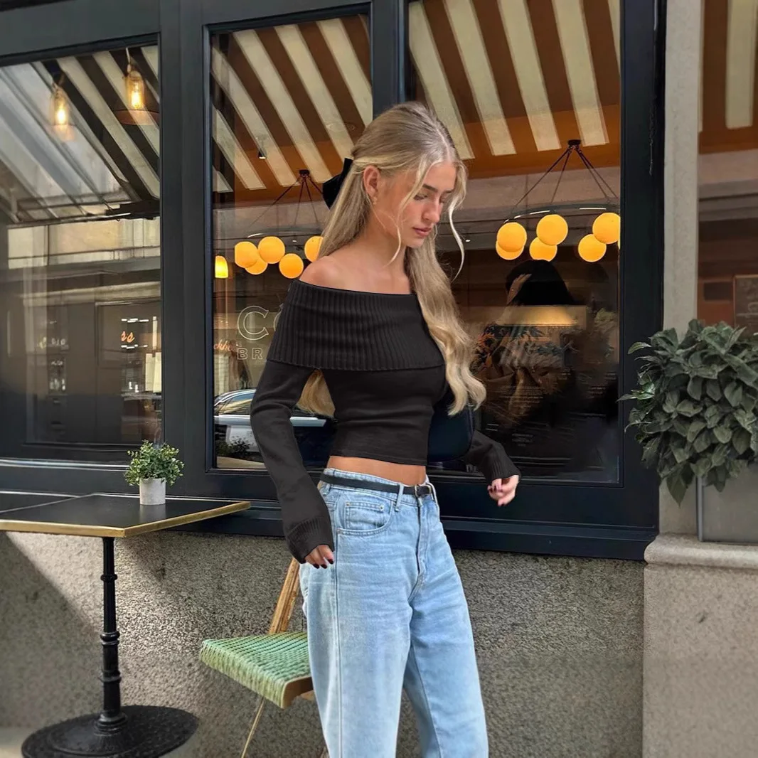 Street Fashion Off Shoulder Top Women Long Sleeve Crop Top Y2k Clothes Chic Minimalist 2026 Fall Outfit Foldover Neck T Shirt view 2