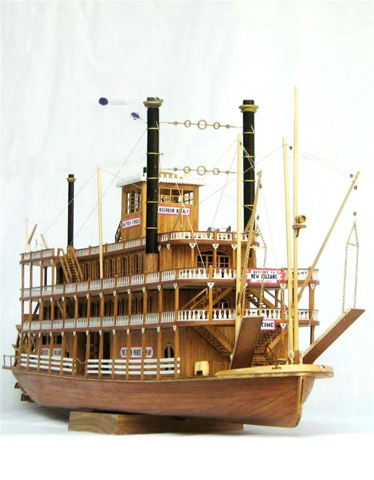 1/100 MISSISSIPPI 1870 Mississippi steamboat wooden model kit