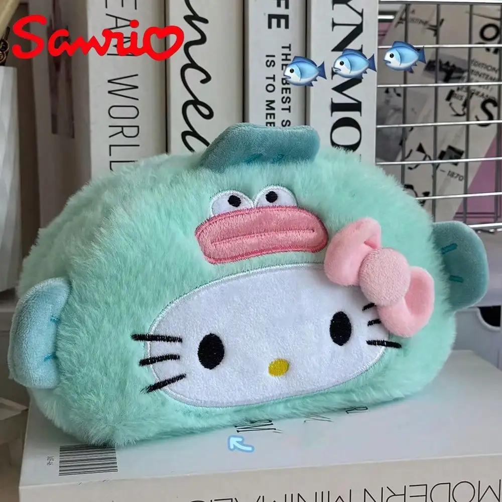 Sanrio 1 Stück KT Katze Plüsch-Federmäppchen, Hochwertiges Cross-Dressing-Biber-Cartoon-Schreibwaren-Etui, Niedliches Großraum-Schüleretui – Detail 4