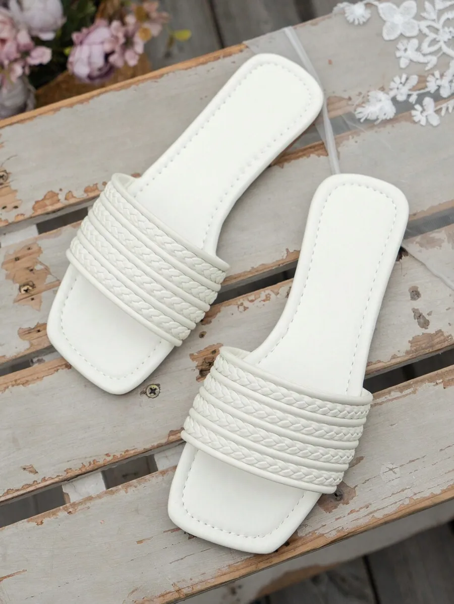 White Woven Flat Sandals Slip-On For Casual Beach Party