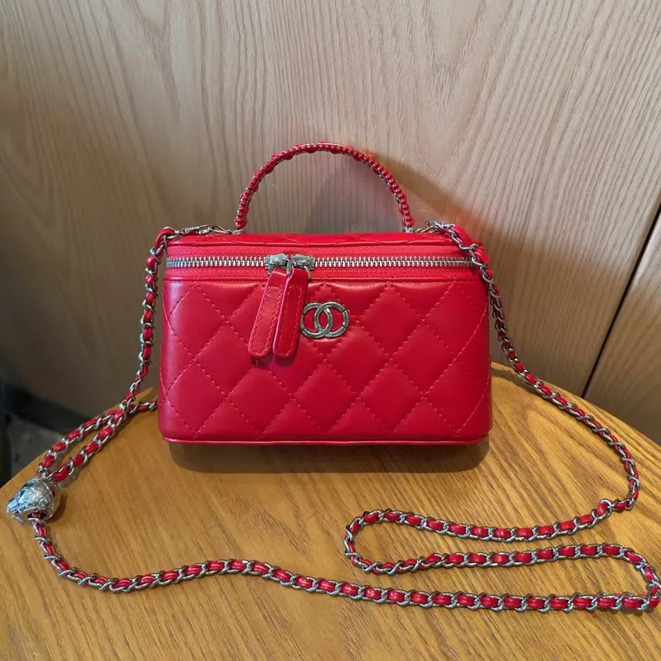 Luxury classic design crossbody bag, trendy and elegant women's zipper shoulder bag, fashionable style handbag