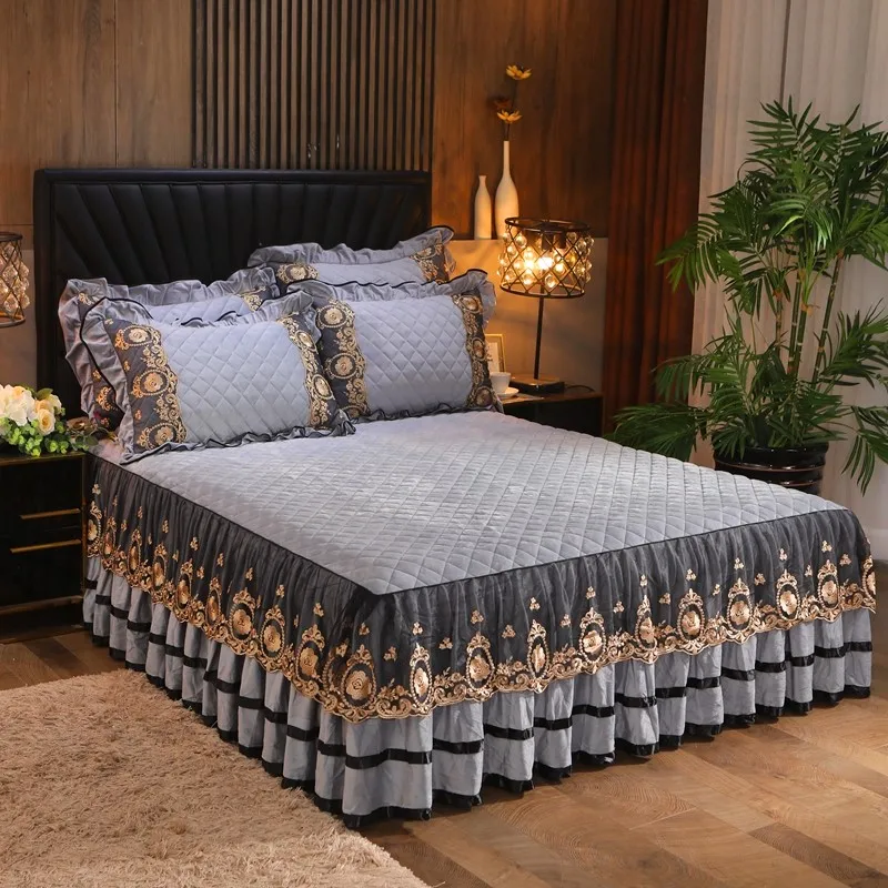 Spring and Autumn Simple Bed Cover Single Piece with Cotton and Thick Crystal Velvet Bed Skirt Non Slip Bed Dust Cover