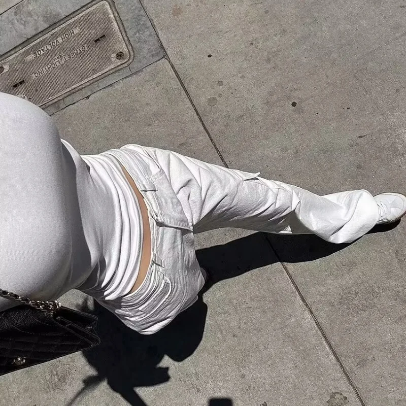 

South Korea GU*SE2025New autumn pocket-style casual pants with a unique black and white solid color design, streetwear workwear