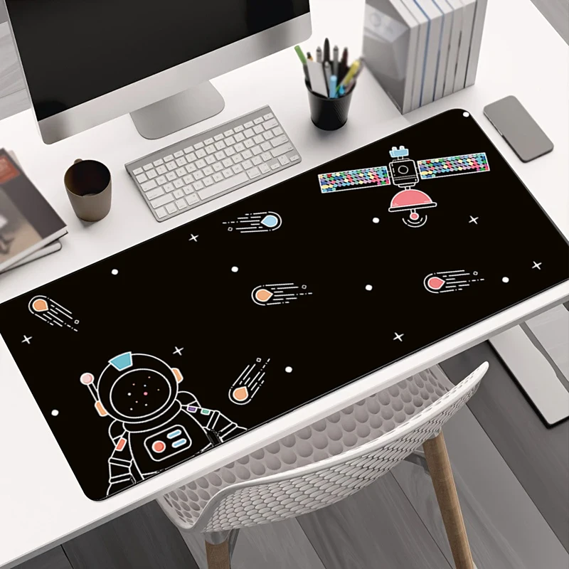 

Cute Gravity Mouse Pad Gamer Deskmat Astronauta Space Gaming Laptop Mousepad Kawaii Desk Accessories Office Carpet XXL