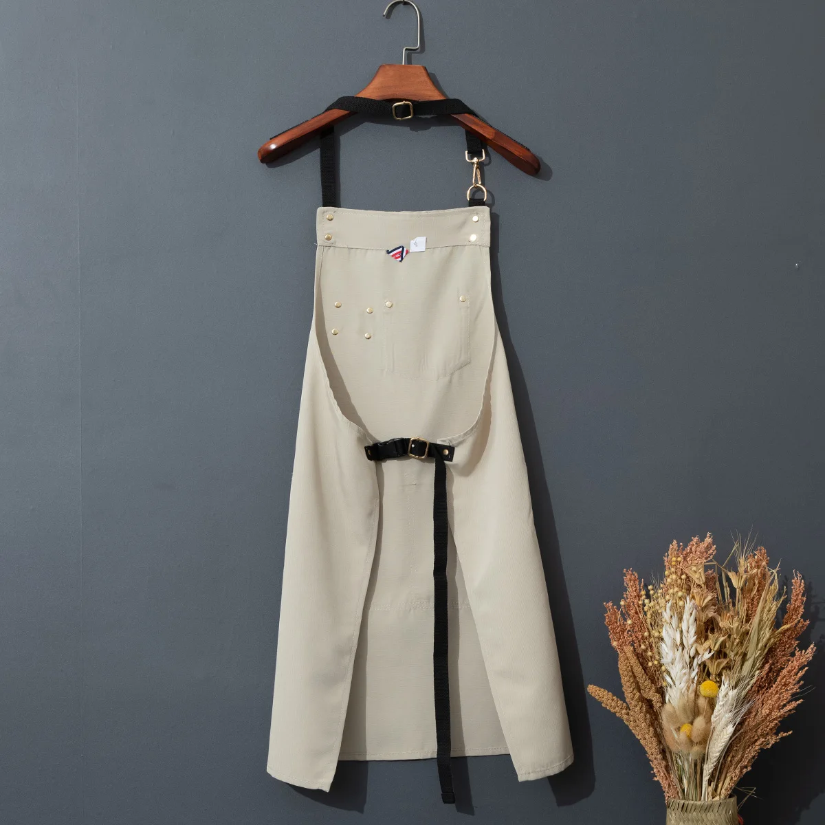 Adjustable Shoulder Straps Canvas Apron 1 Piece for Men And Women Restaurant Workshop Tool Work Apron with Unisex Design